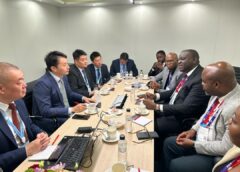 PTNTIC : Le Ministre Augustin Kibassa Maliba représente la RDC au congrès mondial de la téléphonie mobile à Barcelone